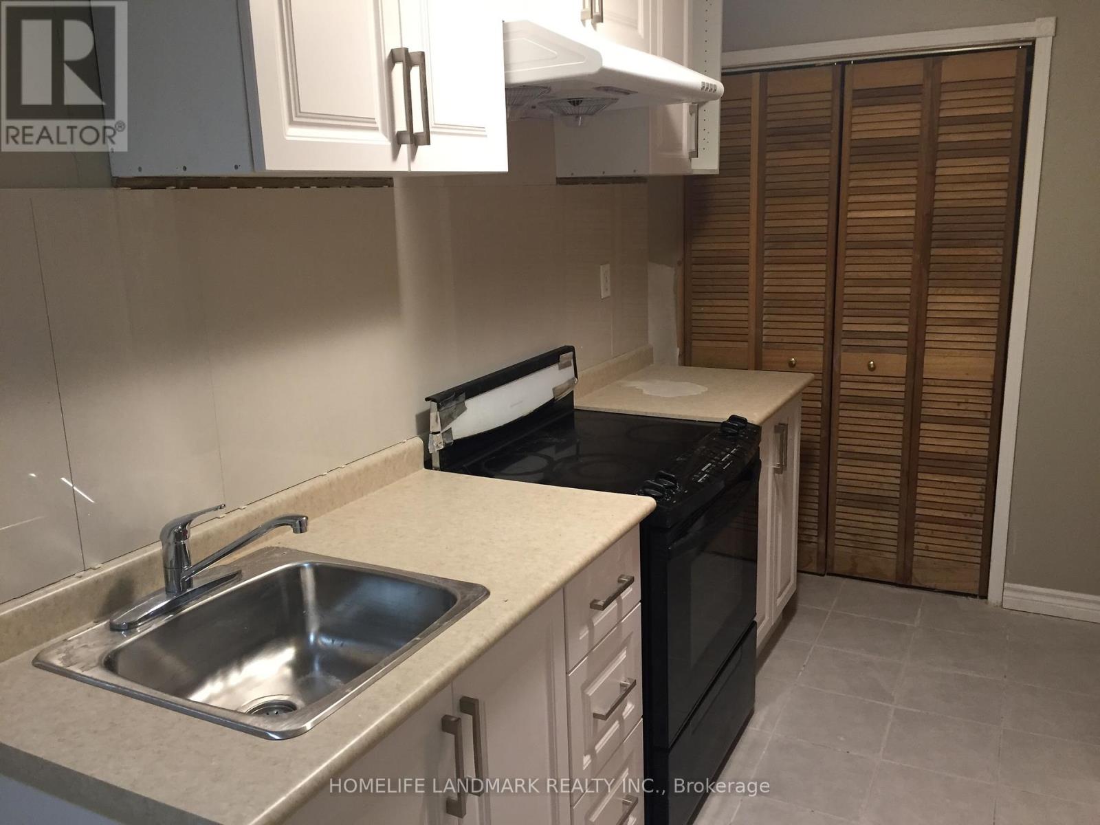 Lower - 2770 Quill Crescent, Mississauga, Ontario  L5N 2G9 - Photo 5 - W12645182