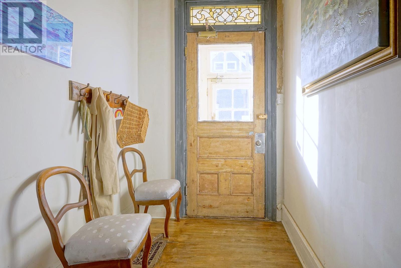 240 Hillsborough Street, Charlottetown, Prince Edward Island  C1A 4X1 - Photo 3 - 202529623