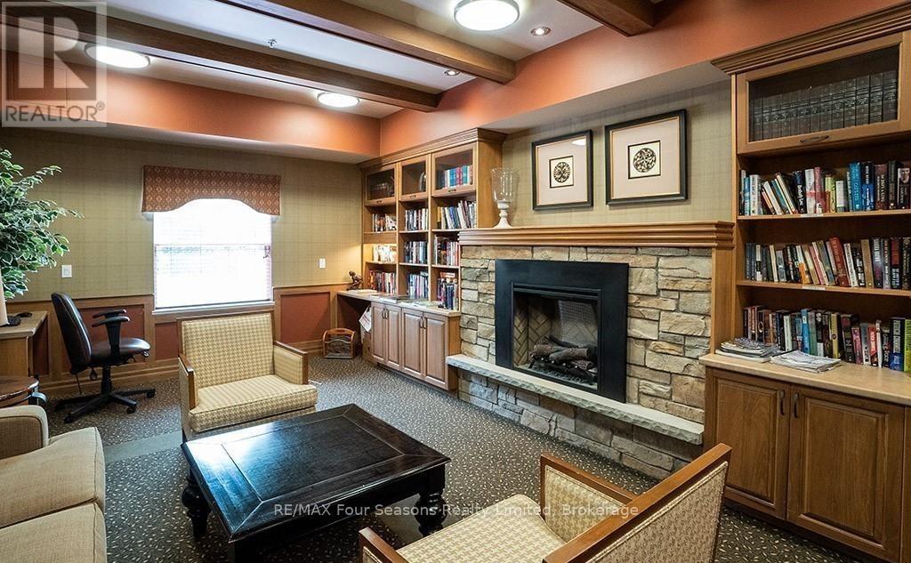 310 - 91 Raglan Street, Collingwood, Ontario  L9Y 0B2 - Photo 38 - S12644928