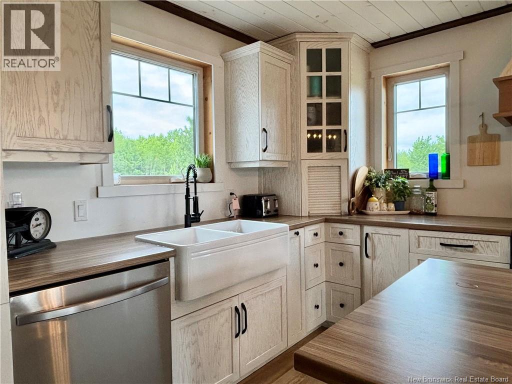 567 Rte 450, Lavillette, New Brunswick  E9G 2P9 - Photo 13 - NB121244