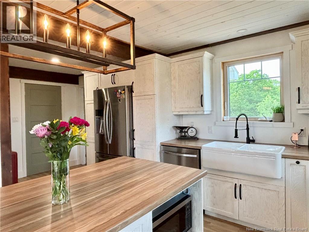 567 Rte 450, Lavillette, New Brunswick  E9G 2P9 - Photo 14 - NB121244