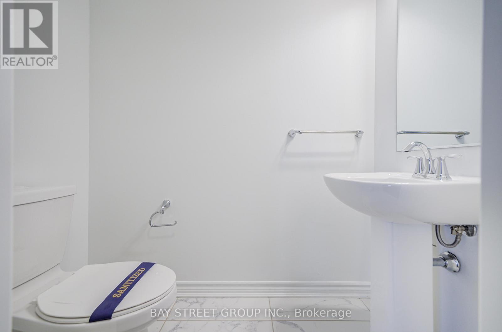 118 Azure Drive, Markham, Ontario  L6C 3M3 - Photo 10 - N12645212