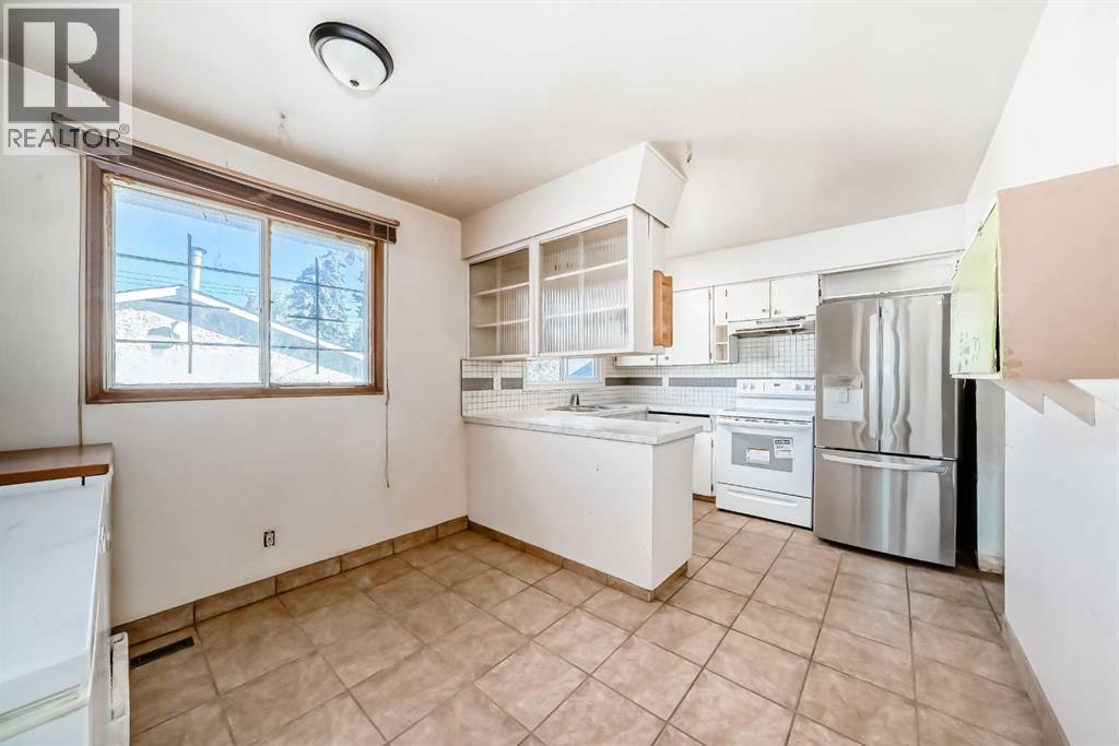 808 Avonlea Place Se, Calgary, Alberta  T2H 1W3 - Photo 5 - A2264800