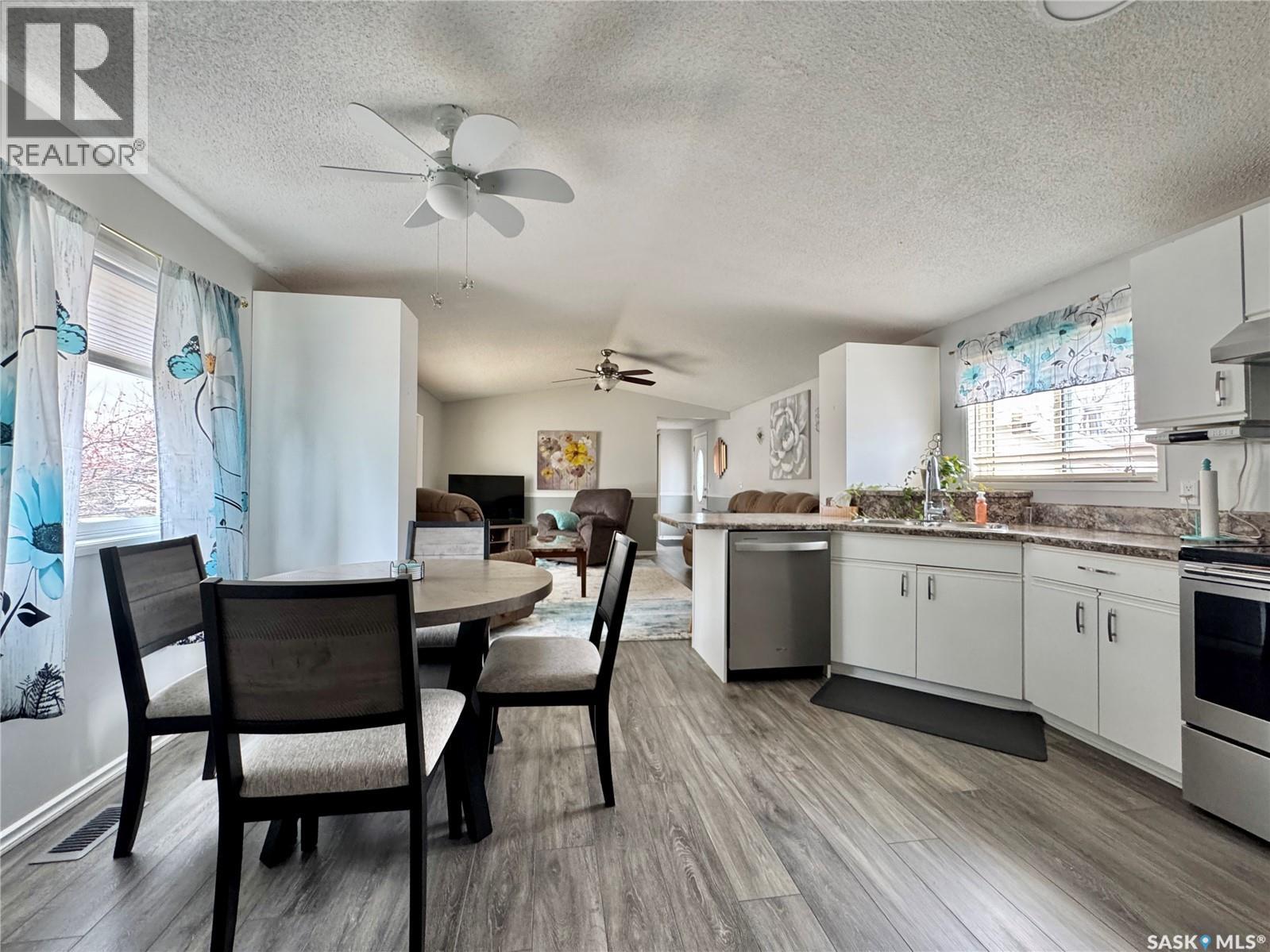 317 Riedel Avenue E, Langenburg, Saskatchewan  S0A 2A0 - Photo 9 - SK004650