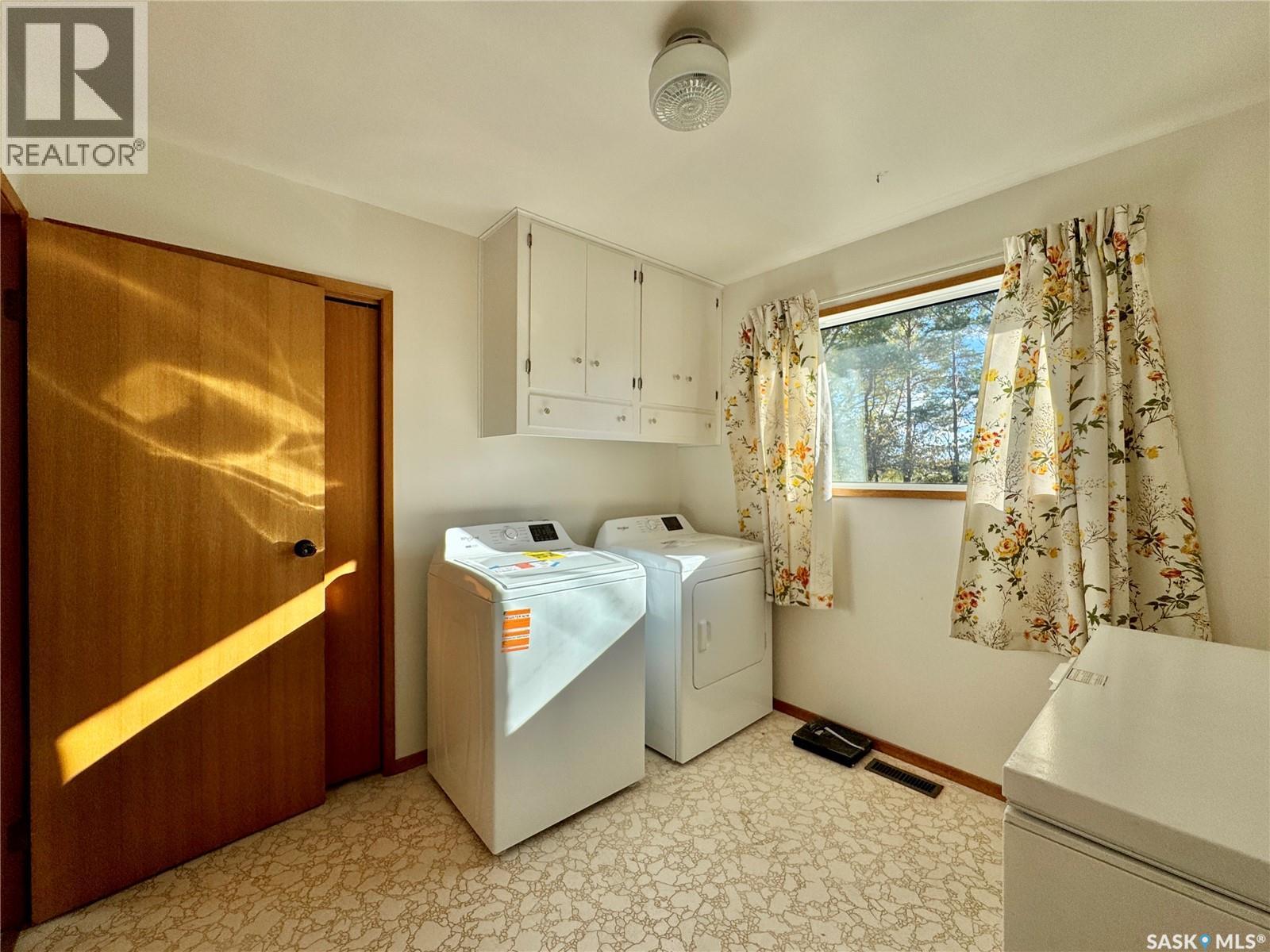 221 River Heights Drive, Langenburg, Saskatchewan  S0A 2A0 - Photo 27 - SK021541