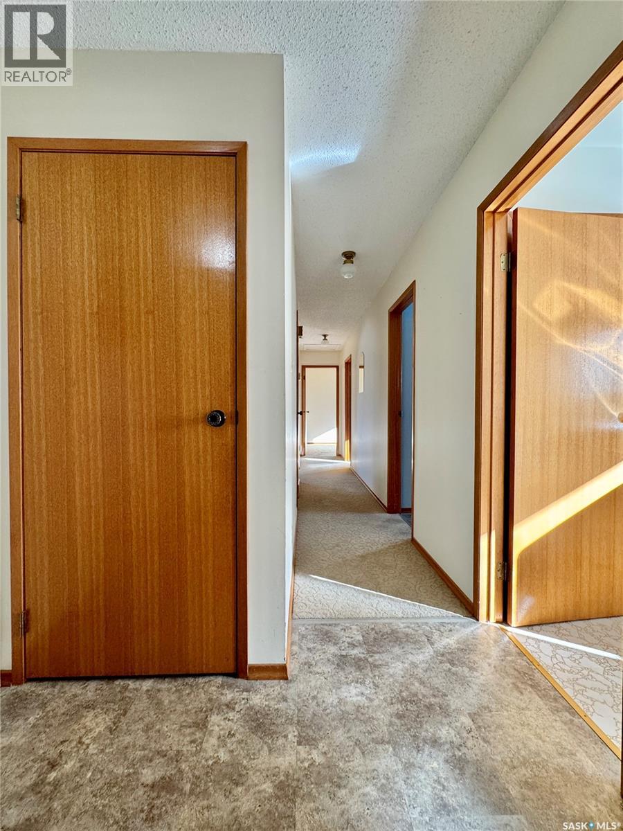 221 River Heights Drive, Langenburg, Saskatchewan  S0A 2A0 - Photo 4 - SK021541