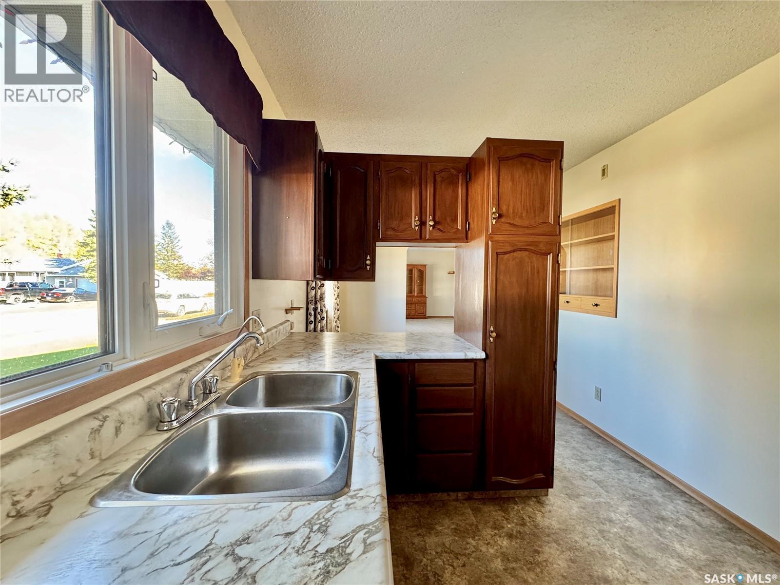 221 River Heights Drive, Langenburg, Saskatchewan  S0A 2A0 - Photo 9 - SK021541