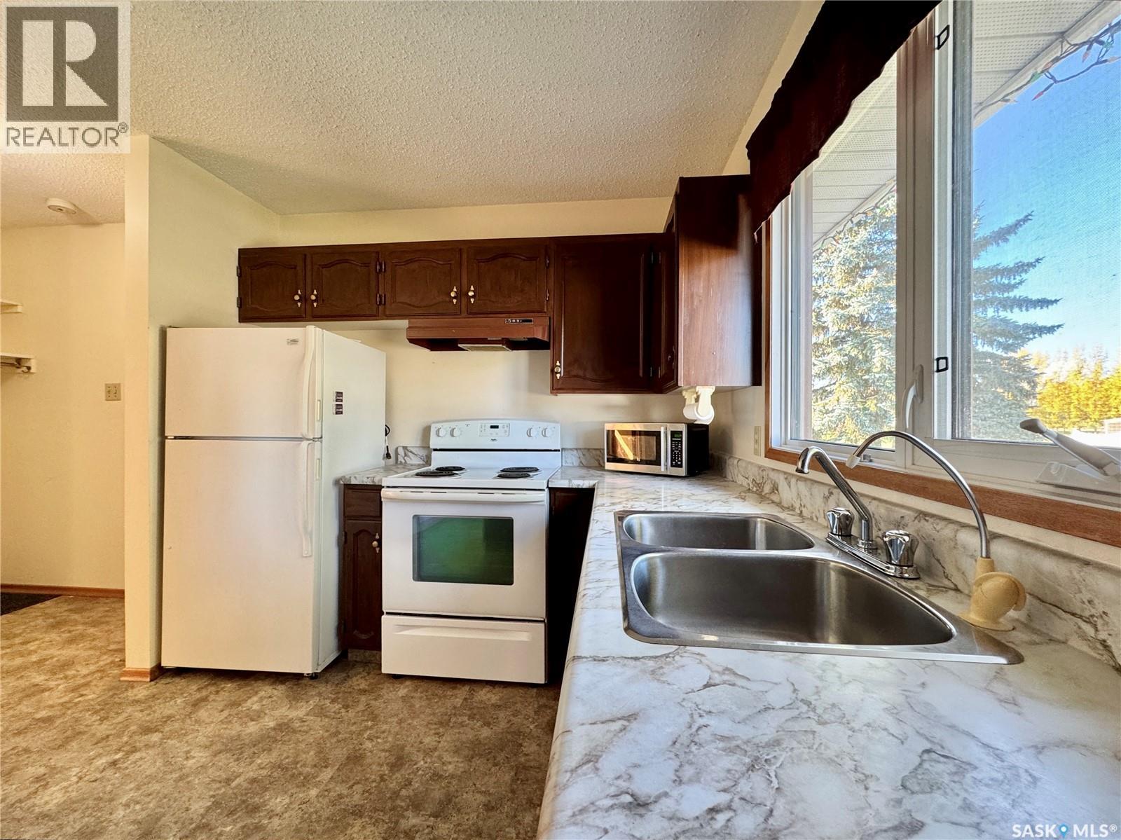 221 River Heights Drive, Langenburg, Saskatchewan  S0A 2A0 - Photo 7 - SK021541