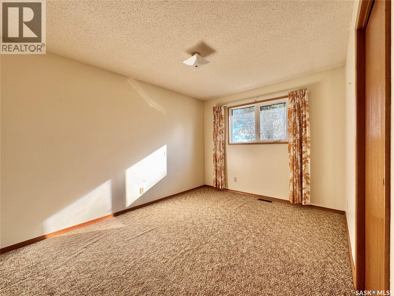 221 River Heights Drive, Langenburg, Saskatchewan  S0A 2A0 - Photo 21 - SK021541