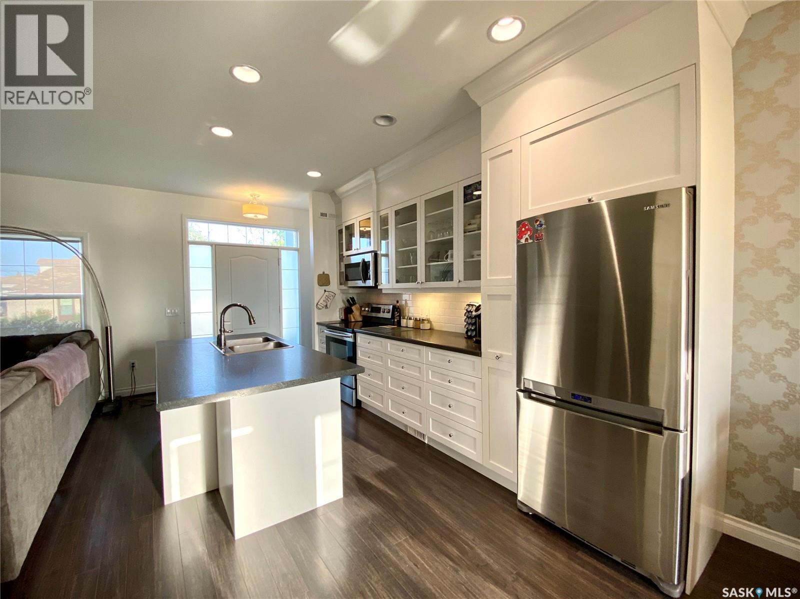 A & B 422 St Mary Street, Esterhazy, Saskatchewan  S0A 0X0 - Photo 30 - SK024256