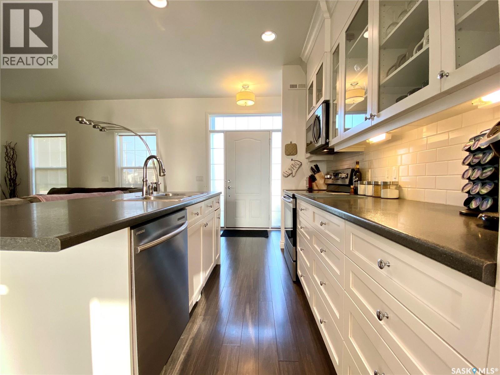 A & B 422 St Mary Street, Esterhazy, Saskatchewan  S0A 0X0 - Photo 29 - SK024256