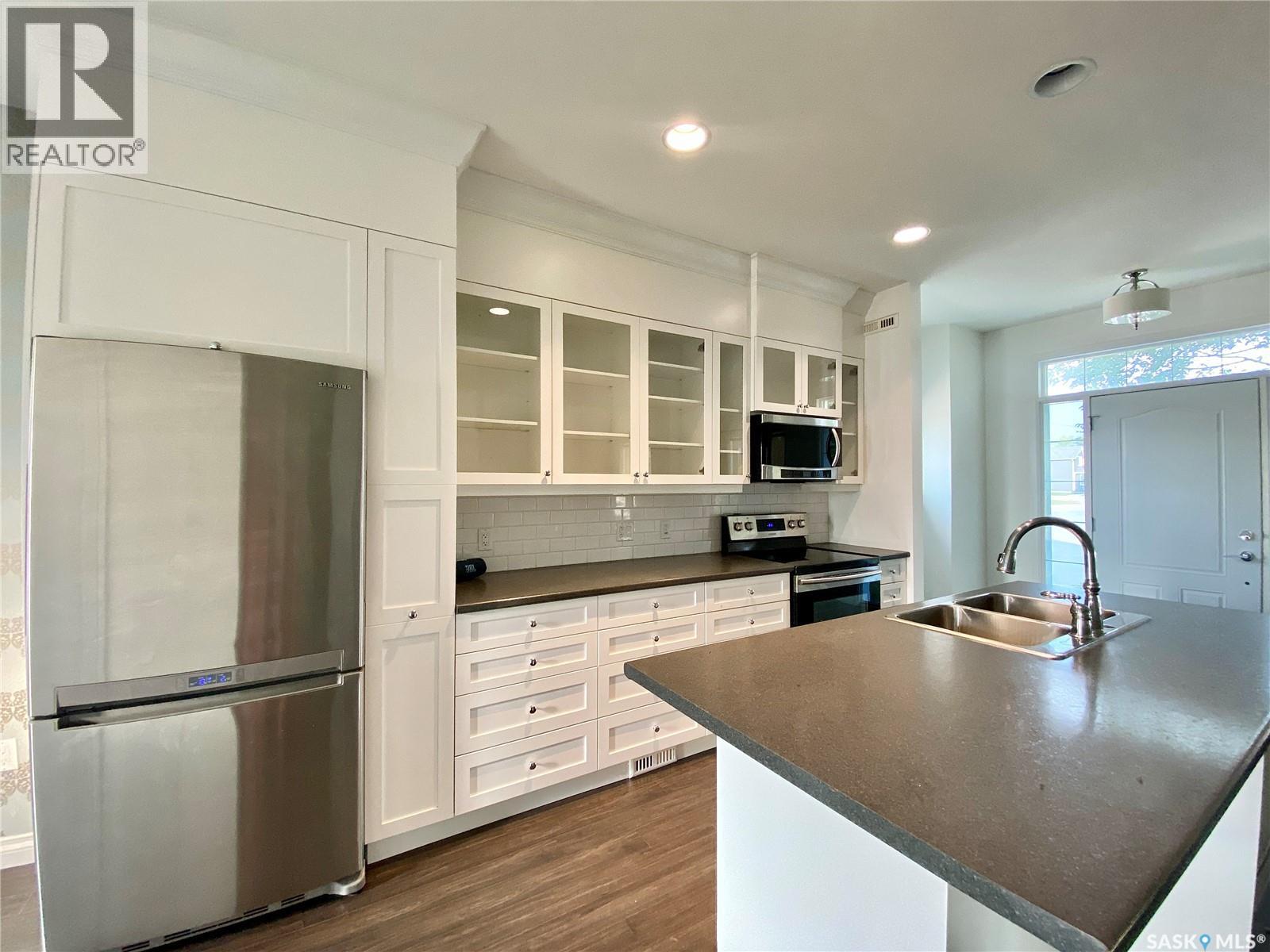 A & B 422 St Mary Street, Esterhazy, Saskatchewan  S0A 0X0 - Photo 6 - SK024256