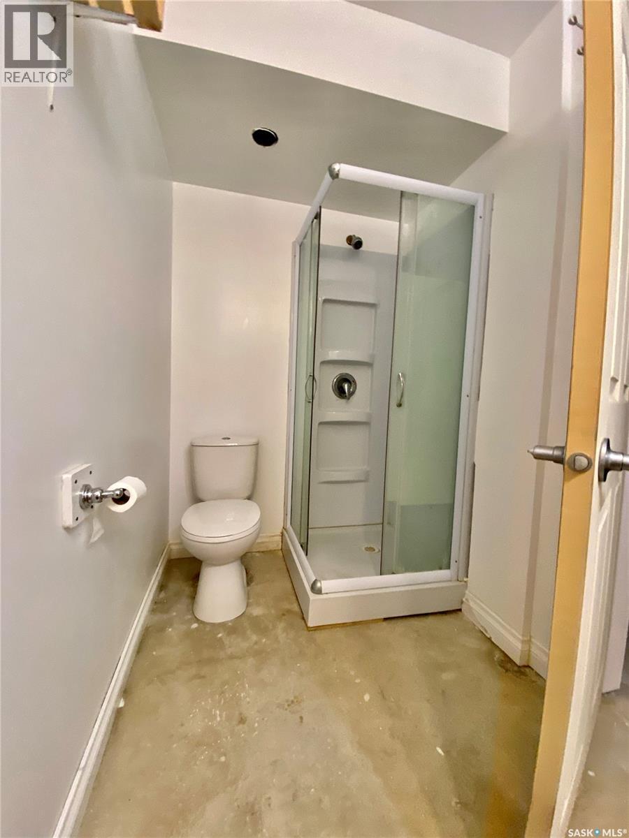 A & B 422 St Mary Street, Esterhazy, Saskatchewan  S0A 0X0 - Photo 24 - SK024256