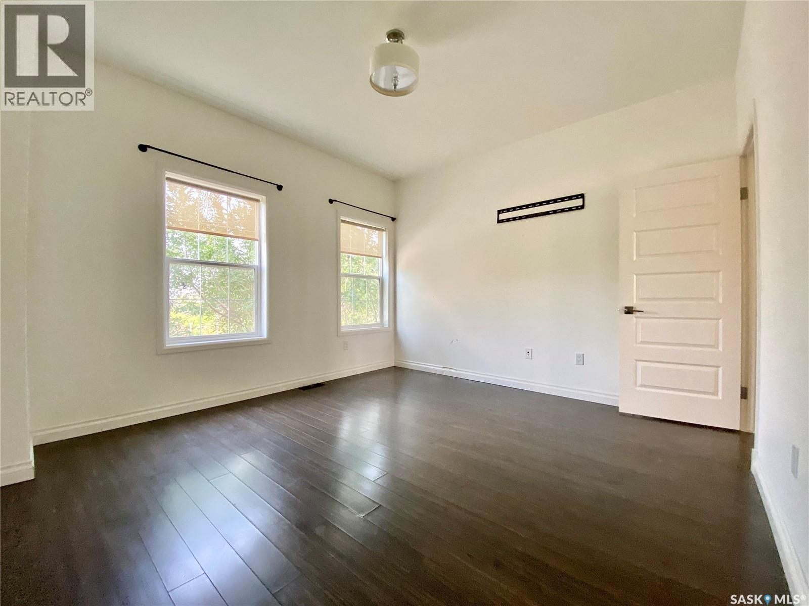 A & B 422 St Mary Street, Esterhazy, Saskatchewan  S0A 0X0 - Photo 14 - SK024256