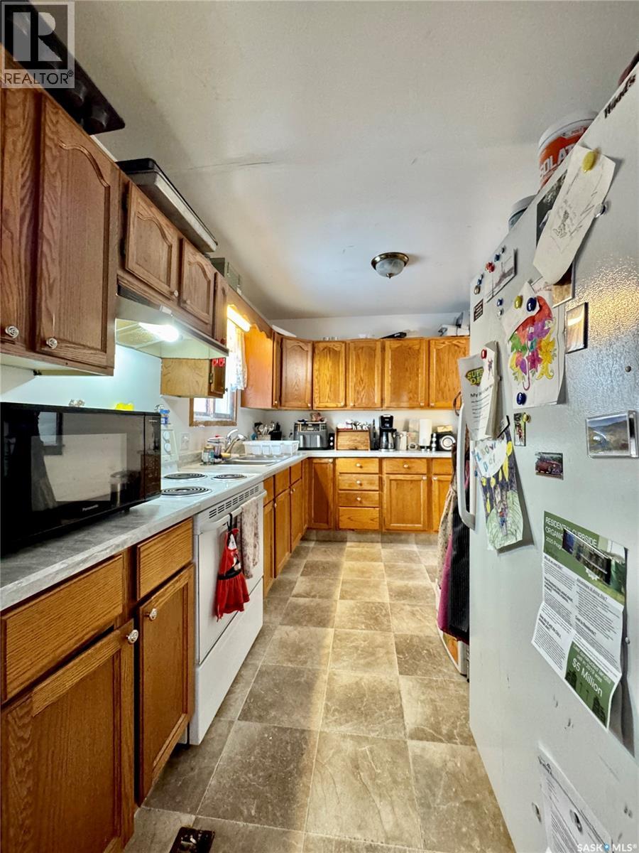 152 Sixth Avenue N, Yorkton, Saskatchewan  S3N 0Y1 - Photo 13 - SK025527