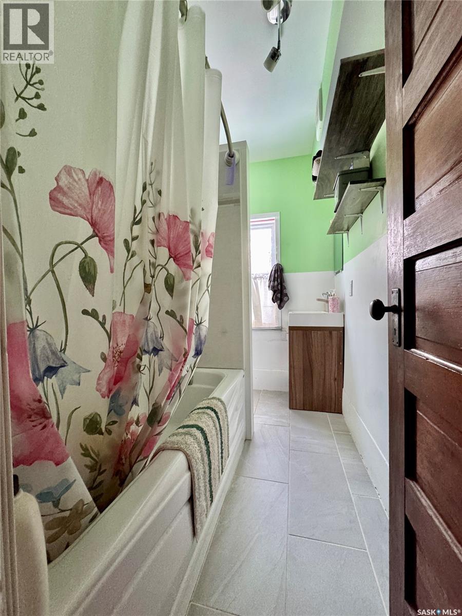 152 Sixth Avenue N, Yorkton, Saskatchewan  S3N 0Y1 - Photo 18 - SK025527