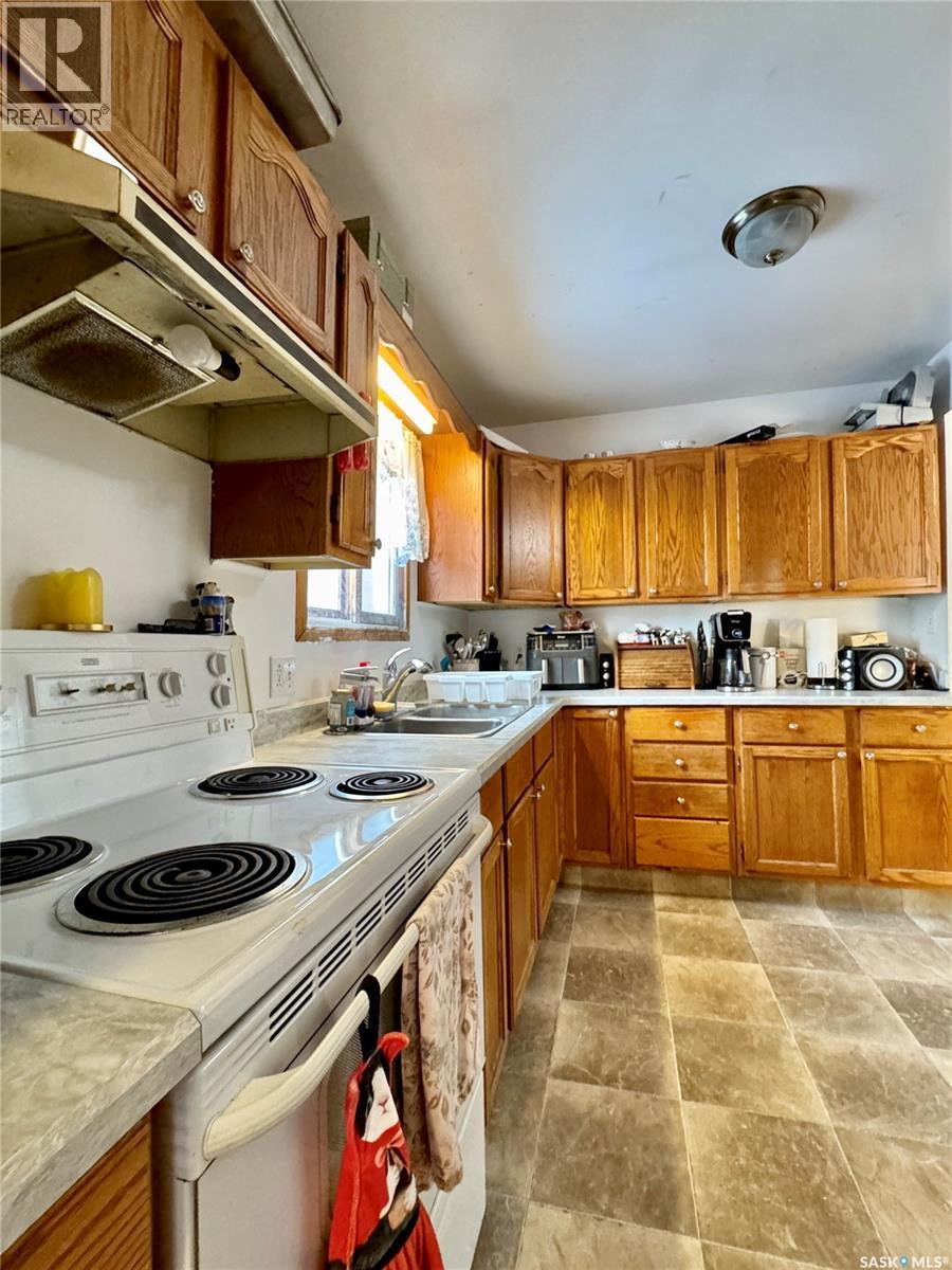 152 Sixth Avenue N, Yorkton, Saskatchewan  S3N 0Y1 - Photo 12 - SK025527