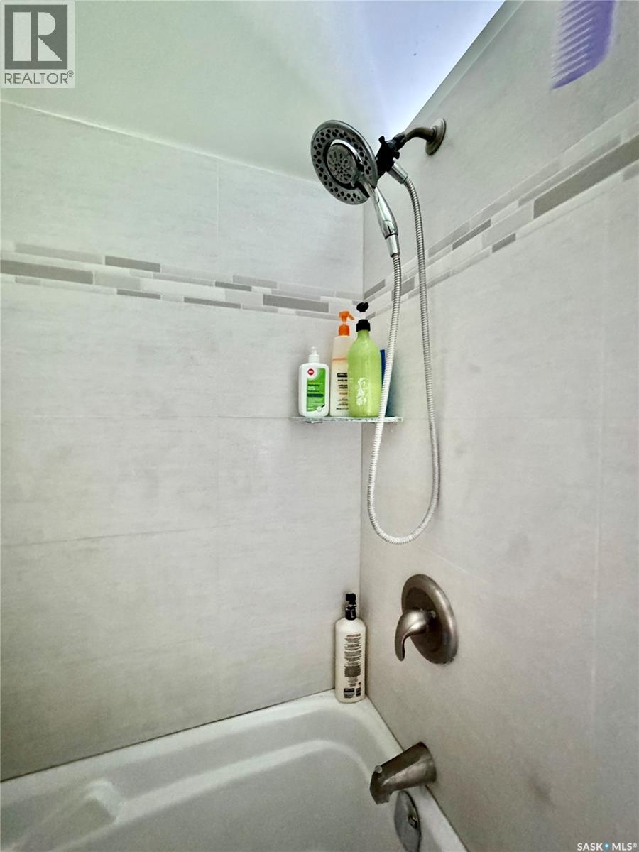 152 Sixth Avenue N, Yorkton, Saskatchewan  S3N 0Y1 - Photo 19 - SK025527