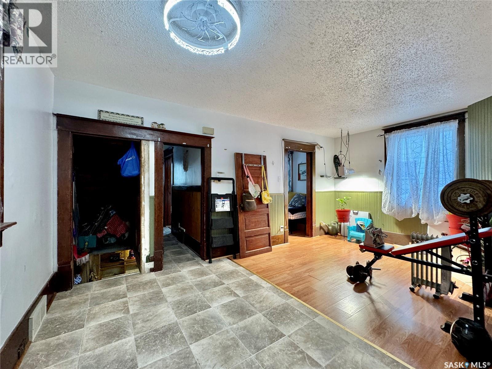 152 Sixth Avenue N, Yorkton, Saskatchewan  S3N 0Y1 - Photo 9 - SK025527