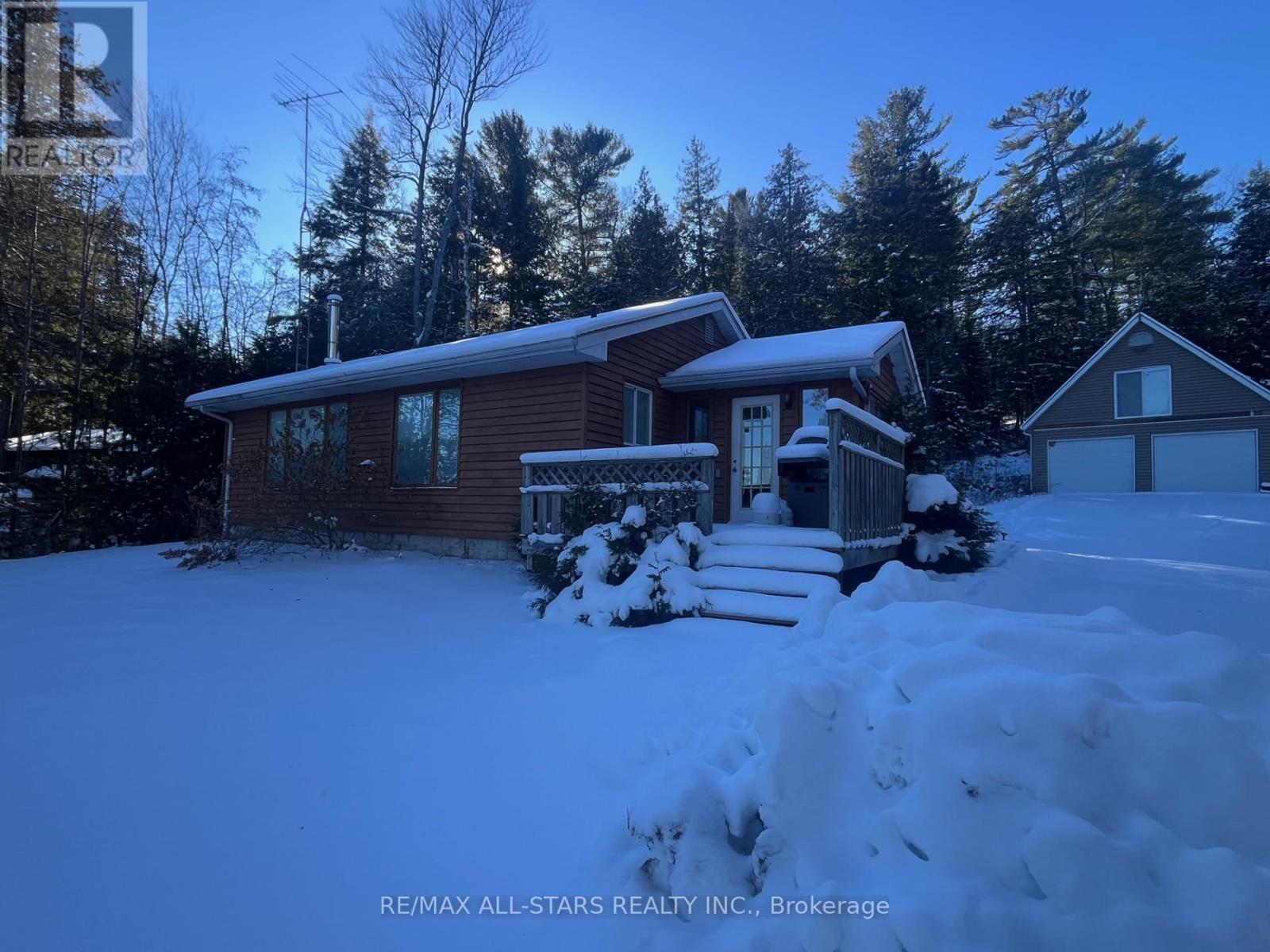 268 Pringles Road, South Algonquin, Ontario  K0J 2M2 - Photo 2 - X12645216