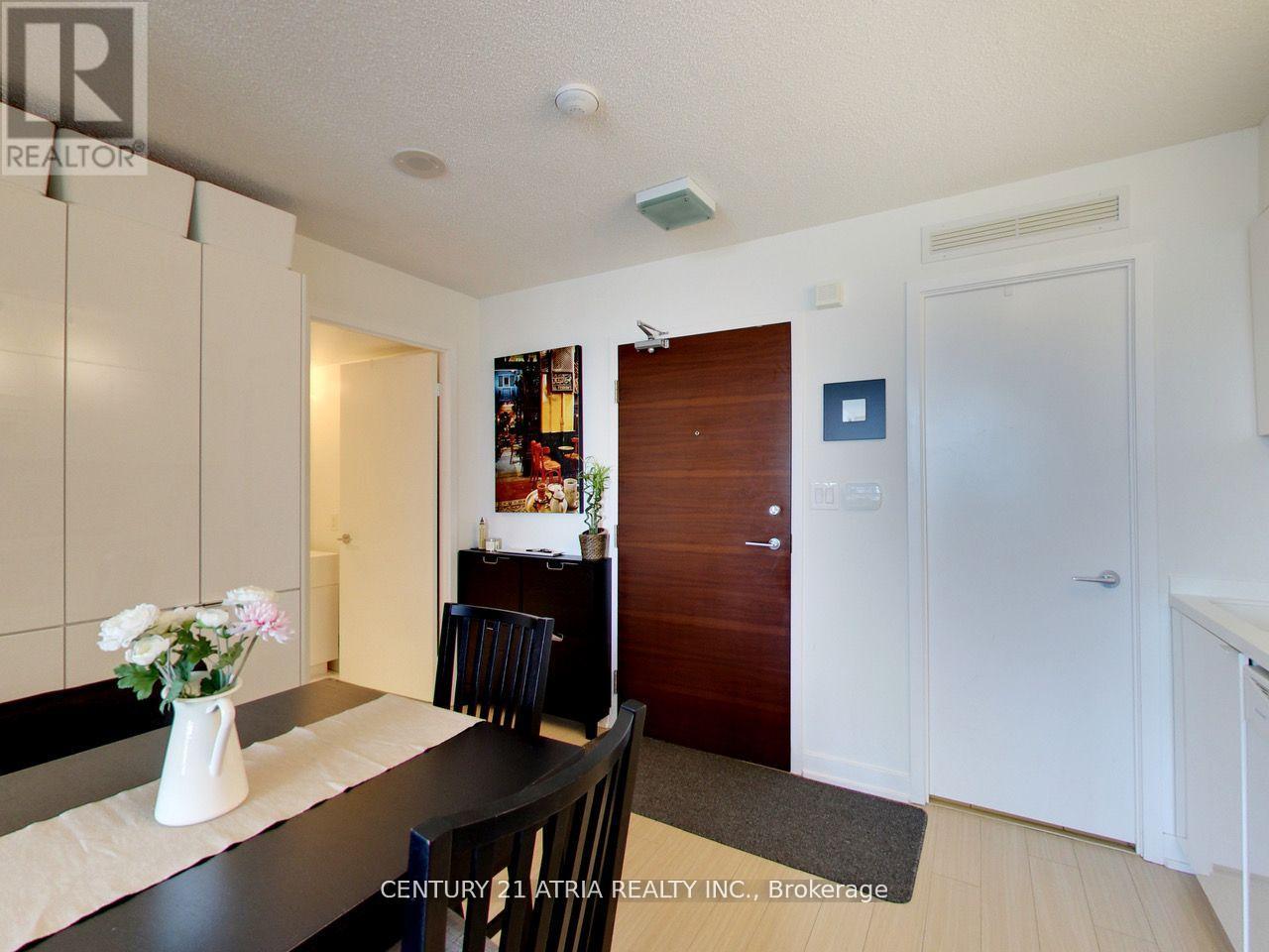 2901 - 15 Iceboat Terrace, Toronto, Ontario  M5V 4A5 - Photo 5 - C12645228
