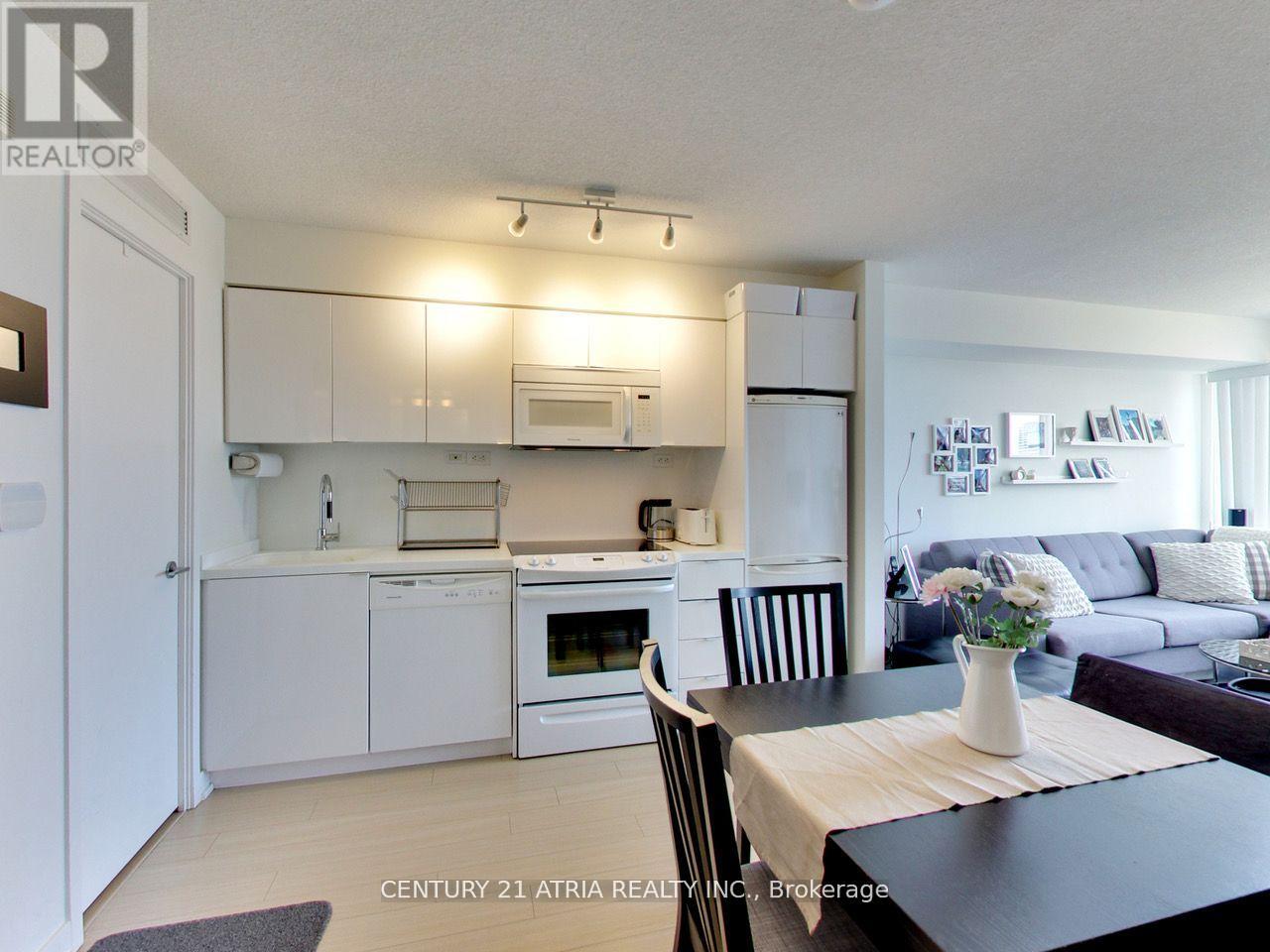 2901 - 15 Iceboat Terrace, Toronto, Ontario  M5V 4A5 - Photo 9 - C12645228