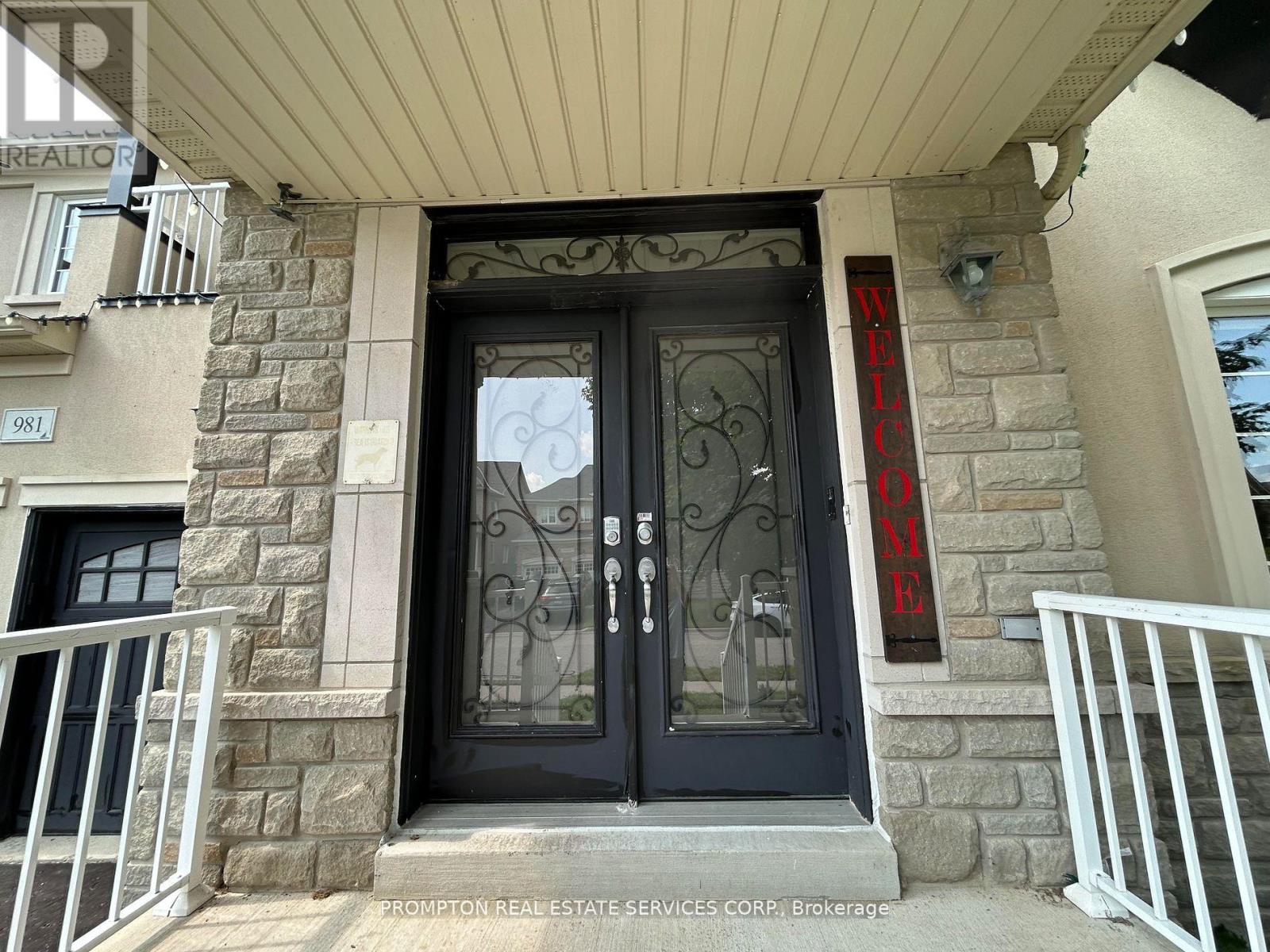 981 Goring Circle, Newmarket, Ontario  L3X 0A1 - Photo 2 - N12645232