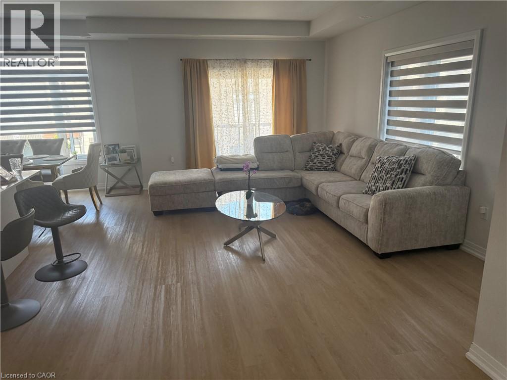 155 Equestrian Way Unit# 124, Cambridge, Ontario  N3E 0E8 - Photo 2 - 40791978