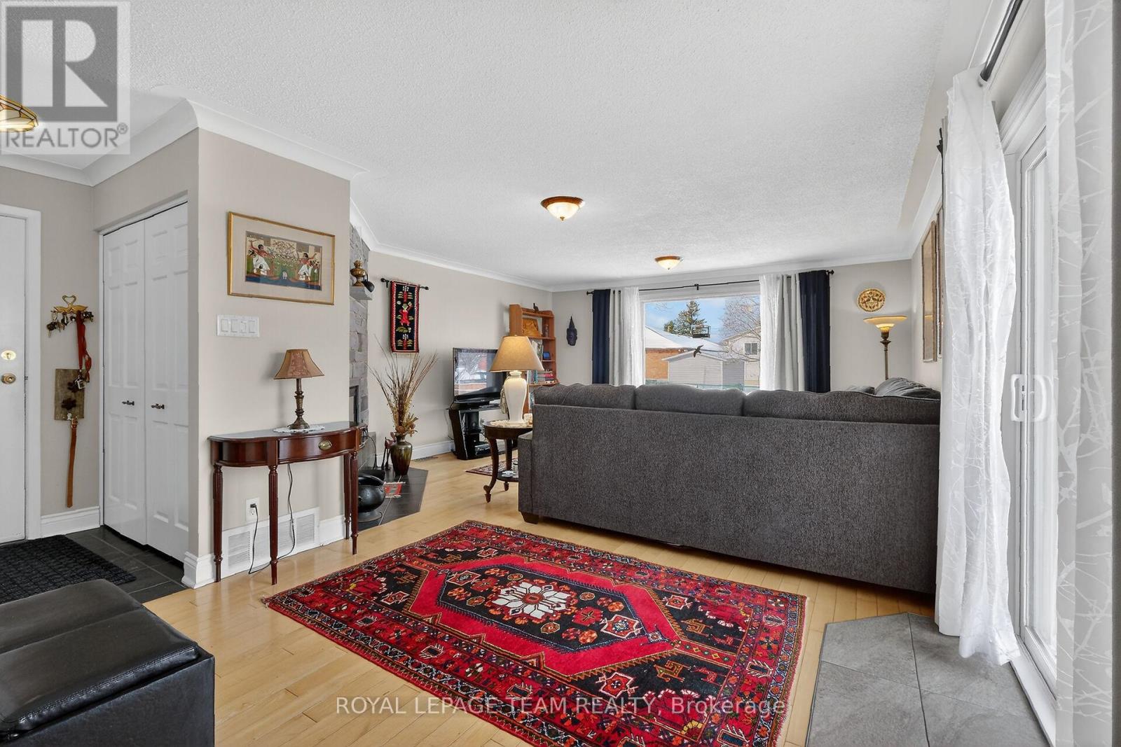 97 Woodward Street, Carleton Place, Ontario  K7C 1E7 - Photo 7 - X12626644