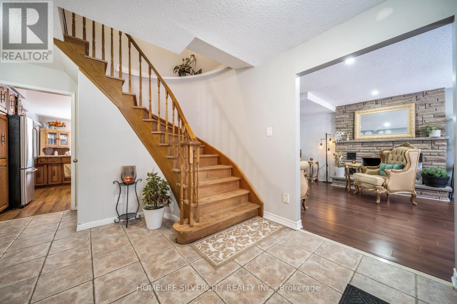 19771 Mountainview Road, Caledon, Ontario  L7K 2G7 - Photo 4 - W12645234