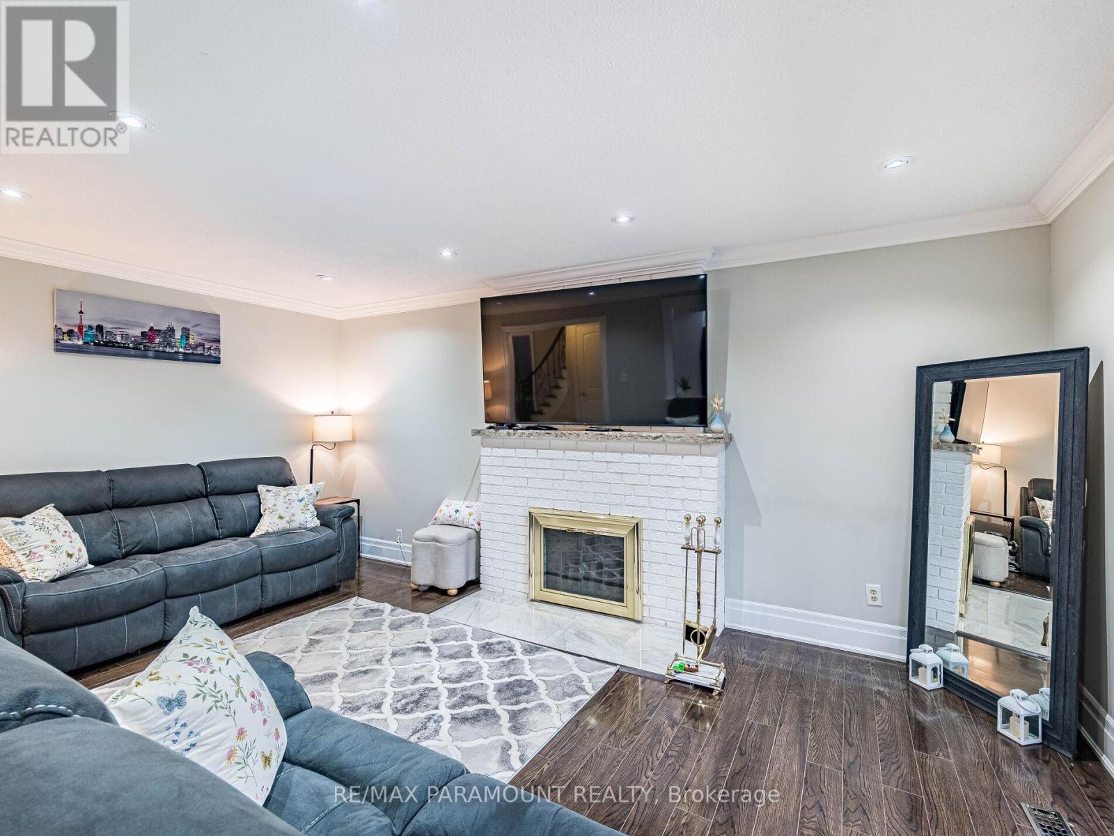 49 Marilyn Street, Caledon, Ontario  L7C 1H5 - Photo 19 - W12634464