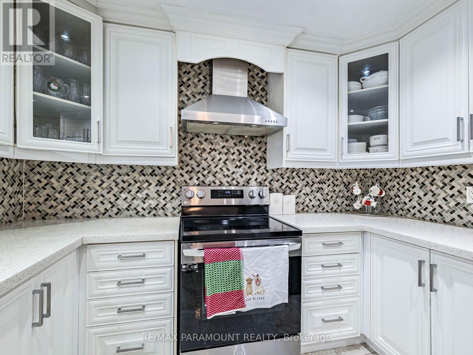 49 Marilyn Street, Caledon, Ontario  L7C 1H5 - Photo 22 - W12634464