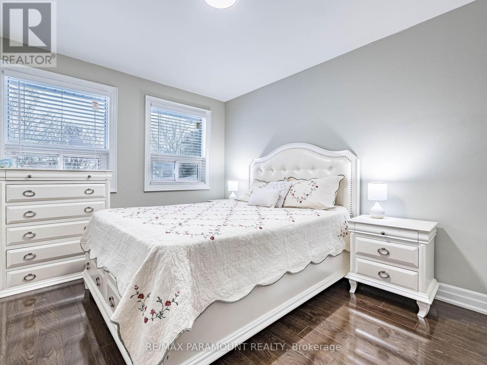 49 Marilyn Street, Caledon, Ontario  L7C 1H5 - Photo 33 - W12634464