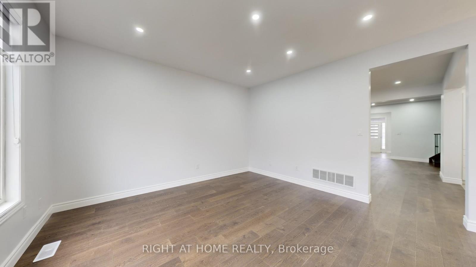 45 Denali Crescent, Brampton, Ontario  L6P 3X1 - Photo 11 - W12645250