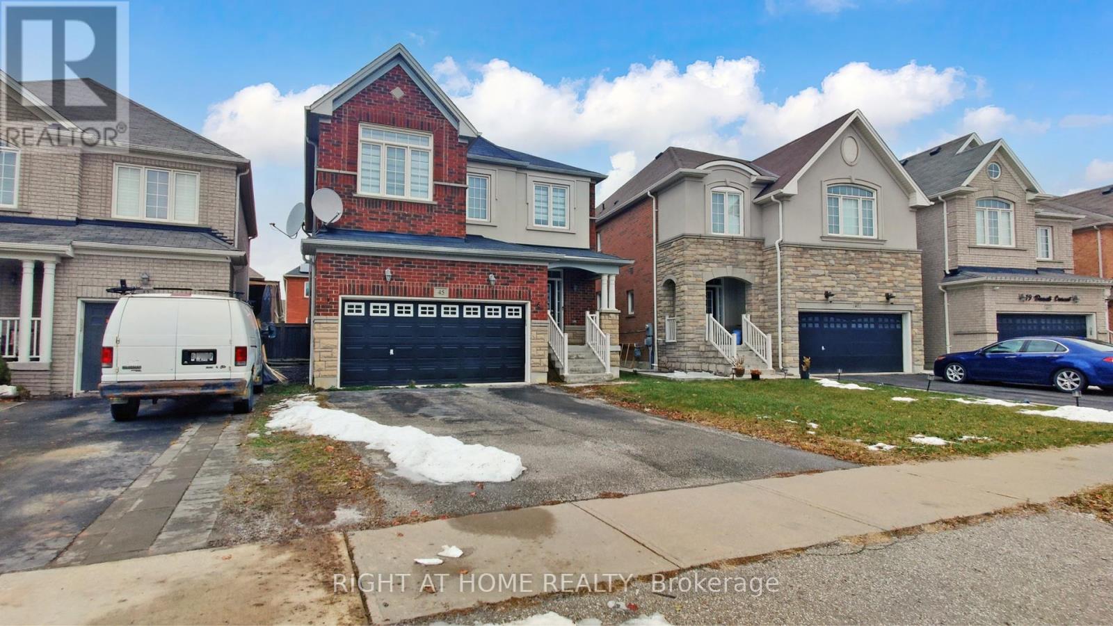45 Denali Crescent, Brampton, Ontario  L6P 3X1 - Photo 2 - W12645250