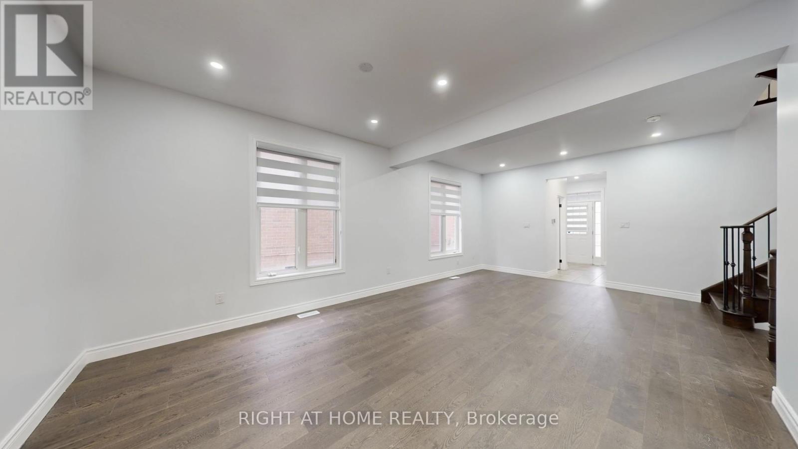 45 Denali Crescent, Brampton, Ontario  L6P 3X1 - Photo 4 - W12645250