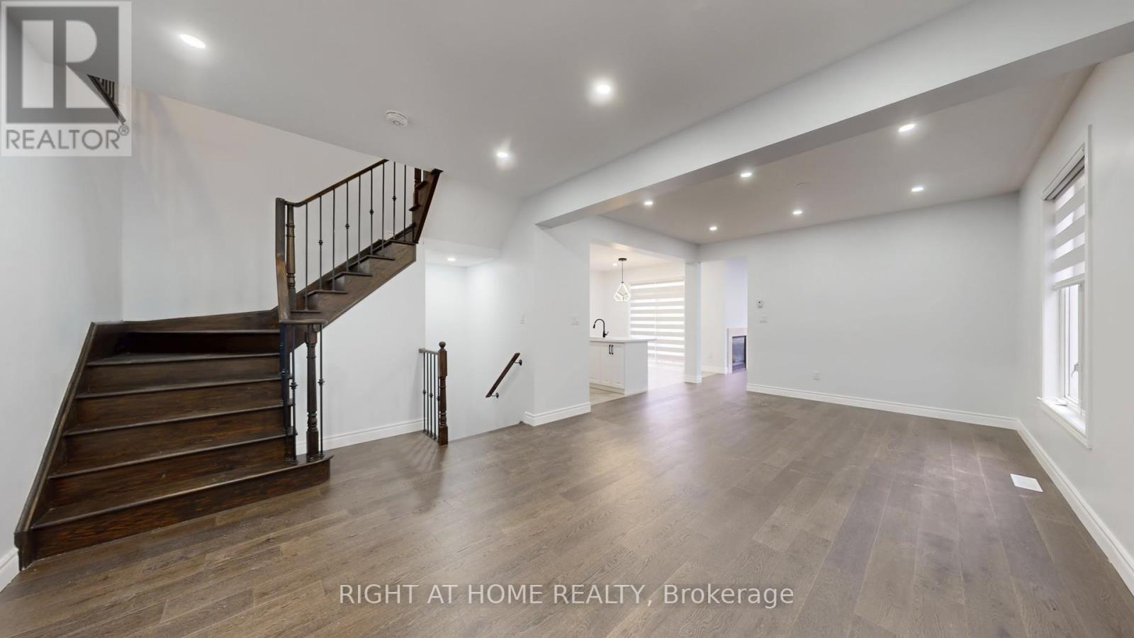 45 Denali Crescent, Brampton, Ontario  L6P 3X1 - Photo 6 - W12645250