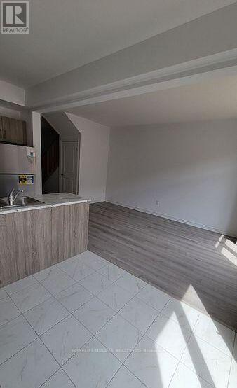 1 - 7344 Sandy Ridge Common, Niagara Falls, Ontario  L2G 3L9 - Photo 2 - X12645244