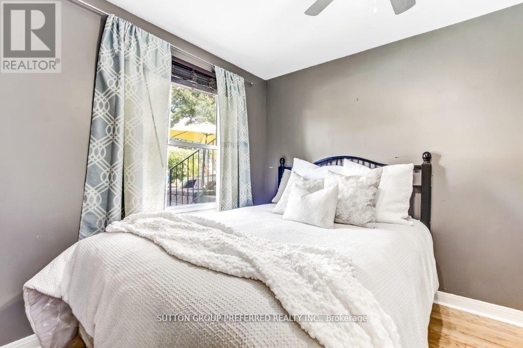 14 Cowan Avenue, London South, Ontario  N6C 4E6 - Photo 25 - X12645268