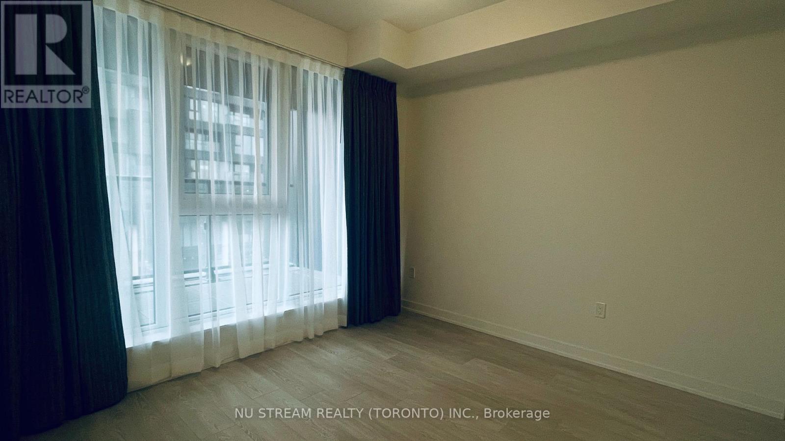 620 - 1 Quarrington Lane, Toronto, Ontario  M3C 0S4 - Photo 12 - C12645262