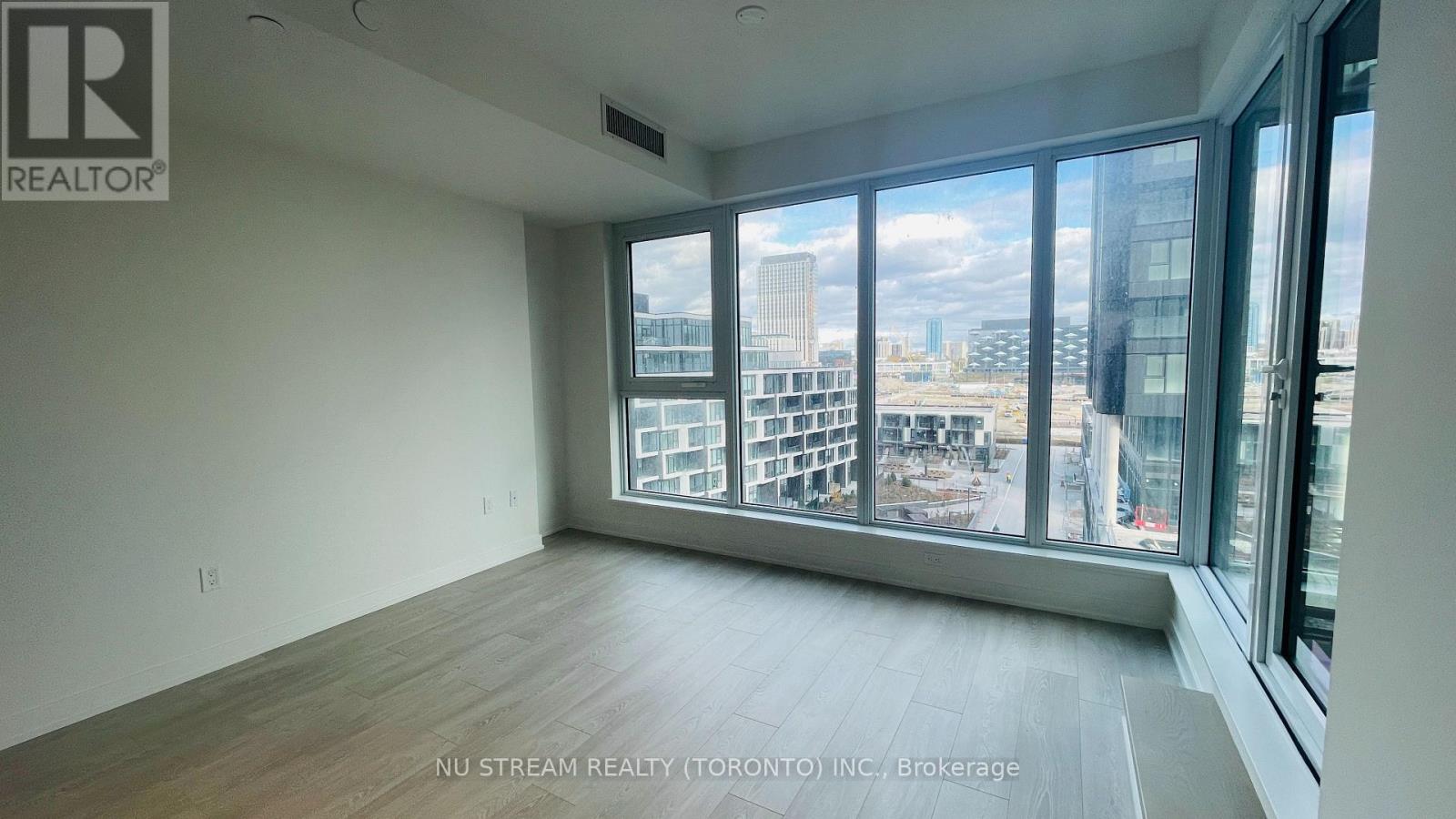 620 - 1 Quarrington Lane, Toronto, Ontario  M3C 0S4 - Photo 6 - C12645262