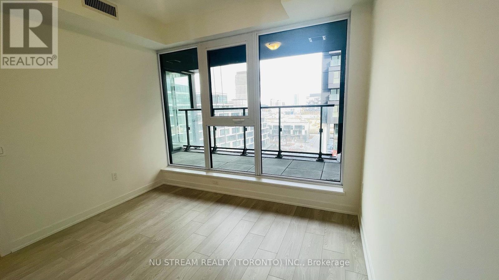 620 - 1 Quarrington Lane, Toronto, Ontario  M3C 0S4 - Photo 8 - C12645262