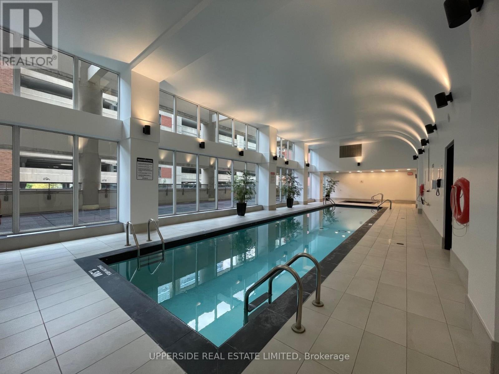 2705 - 750 Bay Street, Toronto, Ontario  M5G 1N6 - Photo 18 - C12645272