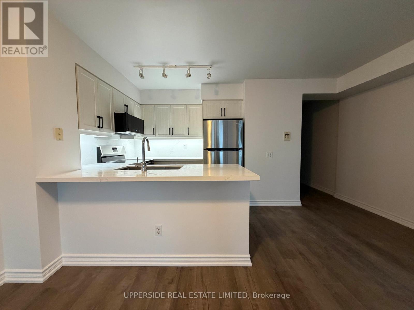 2705 - 750 Bay Street, Toronto, Ontario  M5G 1N6 - Photo 4 - C12645272