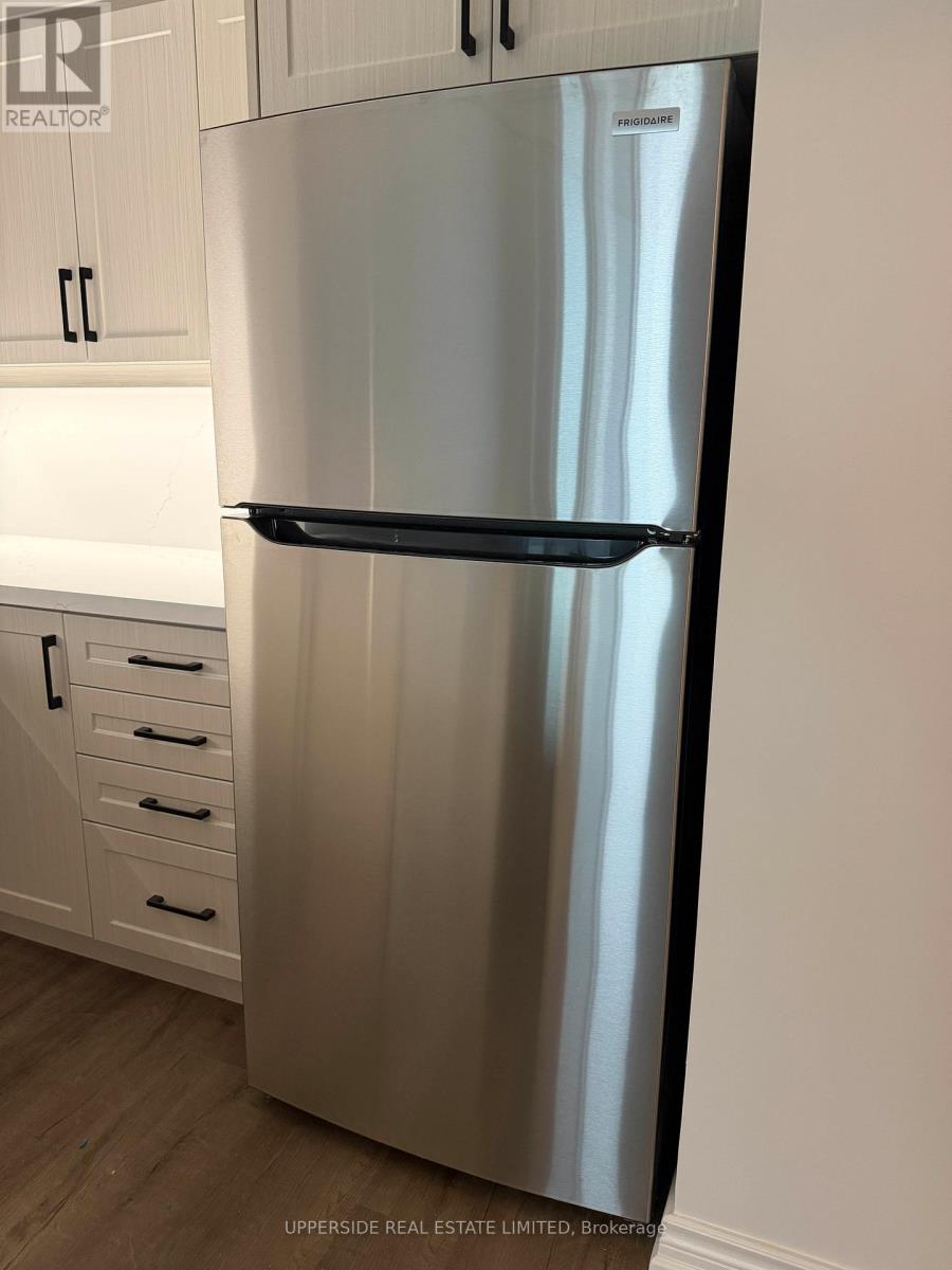 2705 - 750 Bay Street, Toronto, Ontario  M5G 1N6 - Photo 6 - C12645272