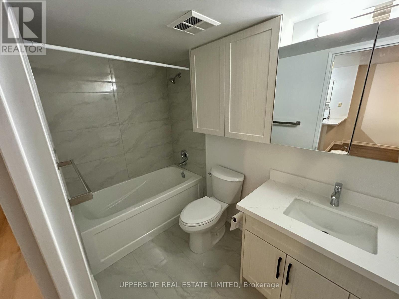 2705 - 750 Bay Street, Toronto, Ontario  M5G 1N6 - Photo 8 - C12645272