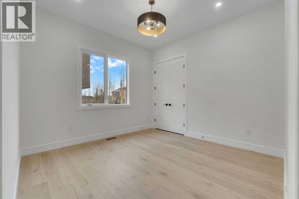 236 East Lakeview Place, Chestermere, Alberta  T1X 0A2 - Photo 19 - A2269147