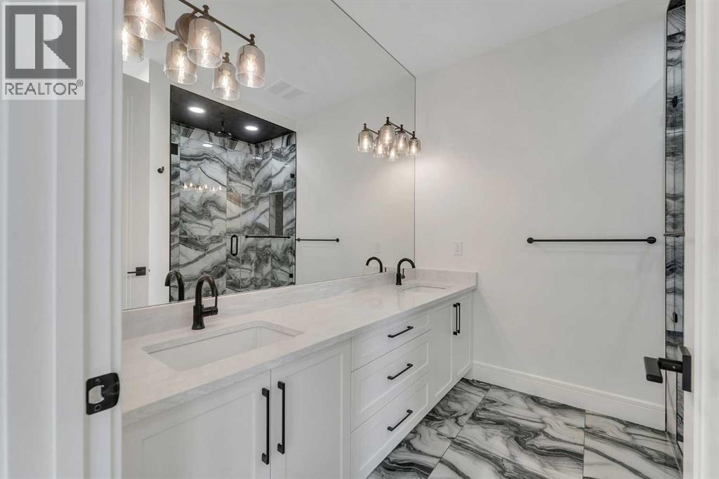 236 East Lakeview Place, Chestermere, Alberta  T1X 0A2 - Photo 30 - A2269147