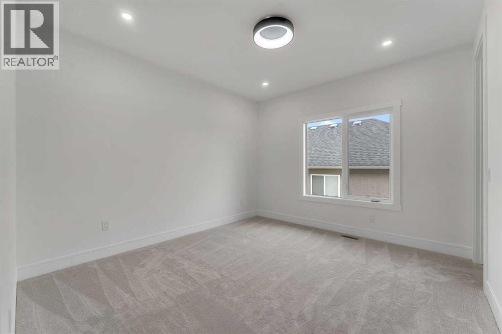 236 East Lakeview Place, Chestermere, Alberta  T1X 0A2 - Photo 35 - A2269147