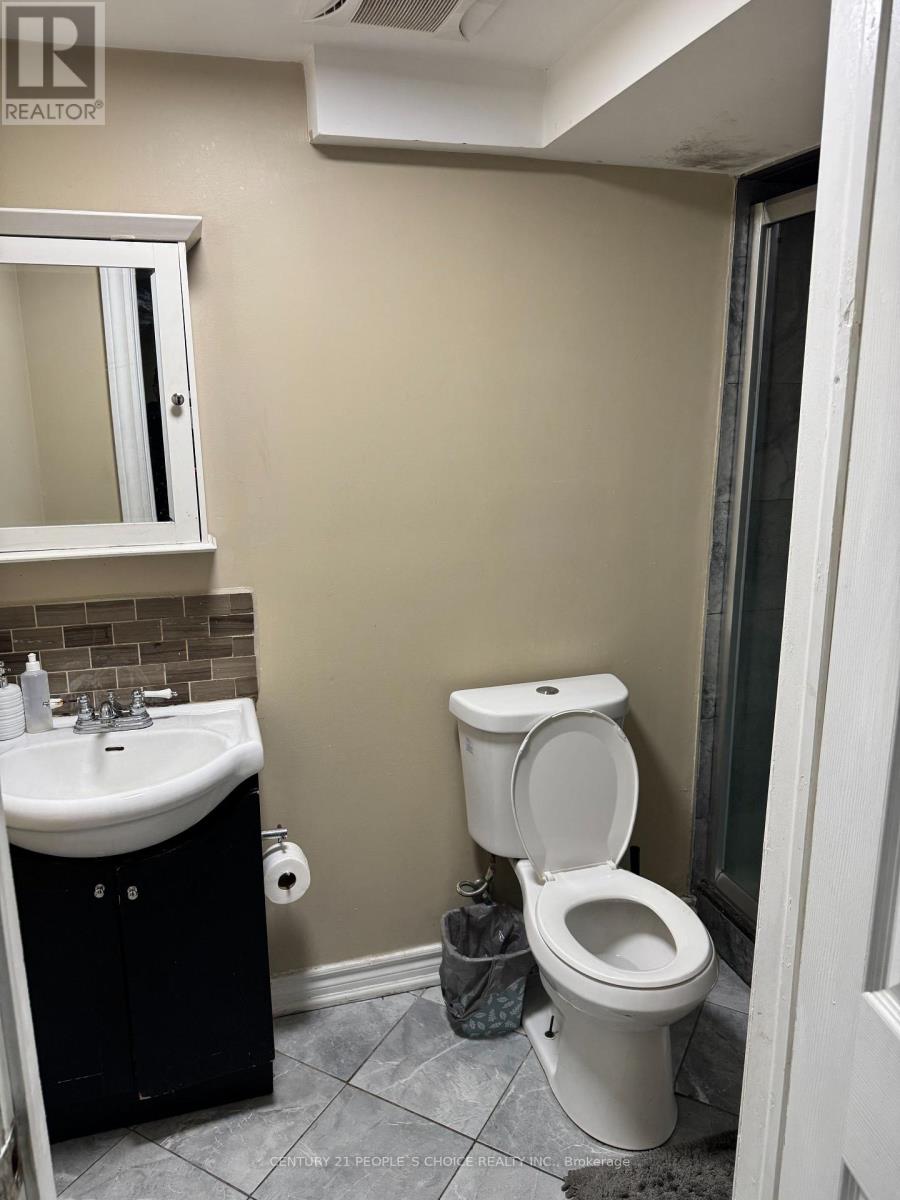 8 Bayridge Drive S, Brampton, Ontario  L6P 2H8 - Photo 43 - W12645276